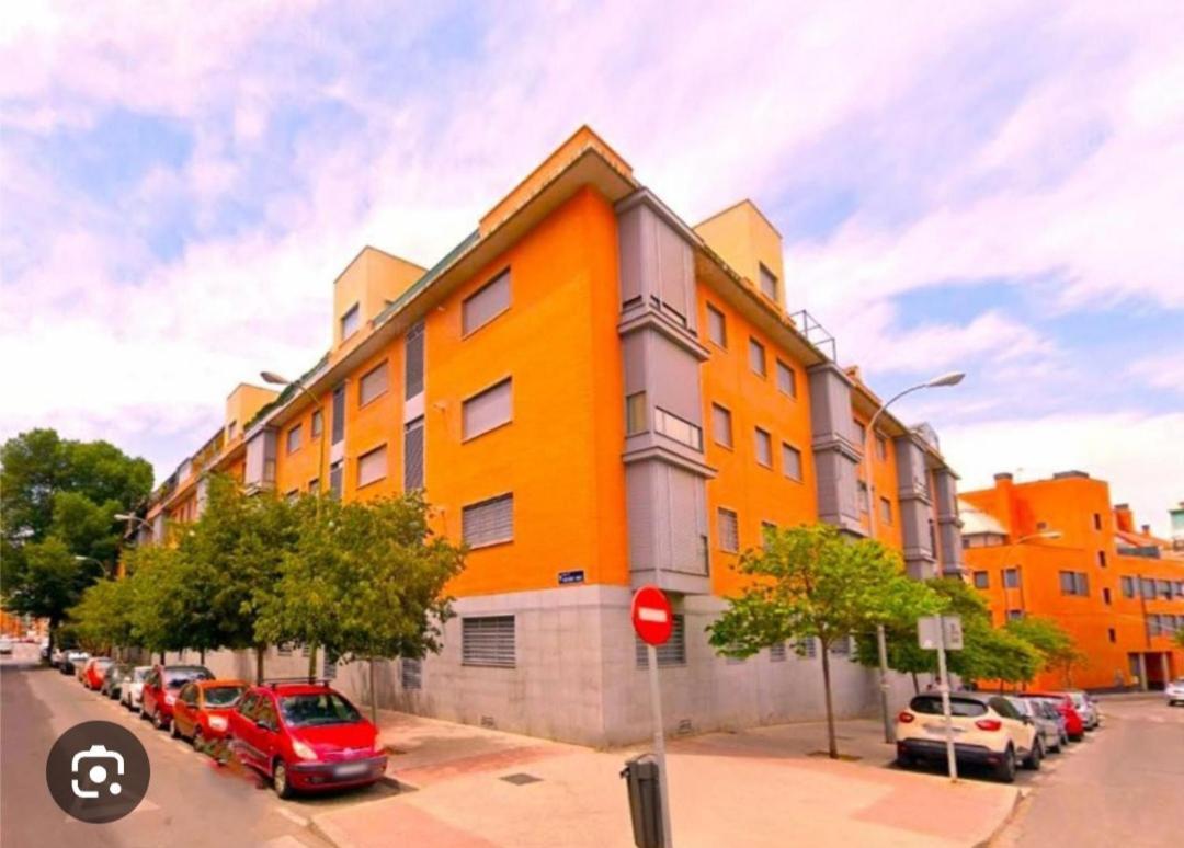 Habitacion Privada En Piso A 10 Minutos De Atocha Madrid Esterno foto